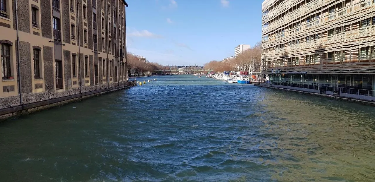 Paris On Top 0*,  France