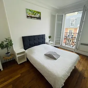Tour Eiffel Volontaire Apartamento
