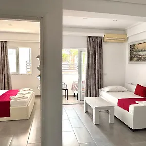 Santa Paola Sarandë